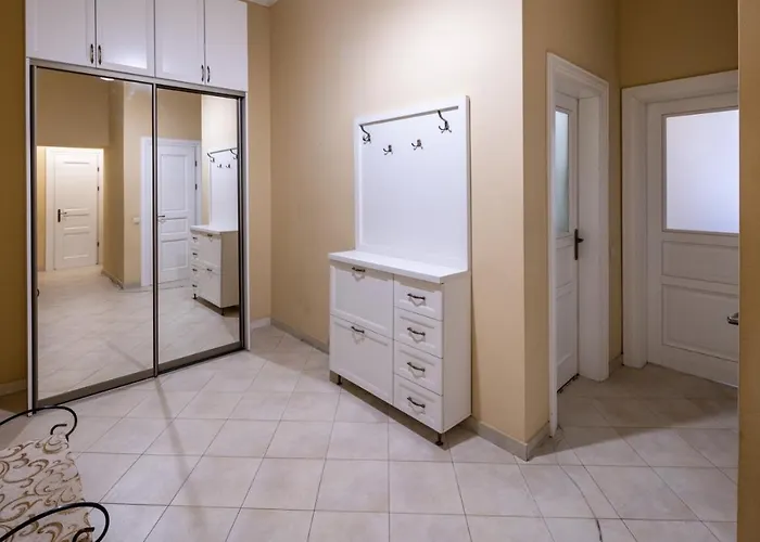 Romari сербська 9 إلفيف