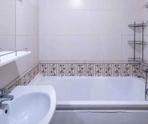 Romari сербська 9 إلفيف